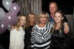 Aalsmeer 18 november 2019
Bonnie st Claire viert haar 70e verjaardag in de Praam in Aalsmeer. Bonnie met Wino Romy en Jacky Omzigt en Sylvana Borsato