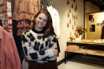 Beverwijk 23 november 2019
Opening winkel van Moise Trustfull in het centrum van Beverwijk.
Haar vader Orlando en moeder Quinty zijn natuurlijk aanwezig. Britt Scholte