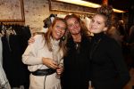 Amsterdam 27 november 2019
Opening winkel Modetheater By Caroline V Eeden van Chateau Meiland bij 9 straatjes. andere eigenaar met zus Patrick en Duncan Huisman