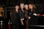 Amsterdam 27 november 2019
Opening winkel Modetheater By Caroline V Eeden van Chateau Meiland bij 9 straatjes. Met mede eigenaressen