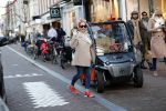 Amsterdam 30 november 2019
Connie Witteman met kleindochter aan het winkelen op de pc hooftstraat.