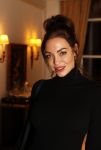 Amsterdam 25 november 2019
Boekpresentatie Victor Mids en Oscar Verpoort ( MINDFUCK) in het Amstel Hotel . Hans Kazan krijgt het eerste exemplaar. Dorien Rose  kwam met haar zus