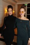 Amsterdam 25 november 2019
Boekpresentatie Victor Mids en Oscar Verpoort ( MINDFUCK) in het Amstel Hotel . Hans Kazan krijgt het eerste exemplaar. Dorien Rose  kwam met haar zus