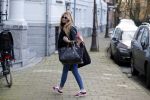 December 1 december 2019
Estelle Cruijff op weg naar haar huis.