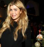 Amsterdam, 6 December 2019
Sky Radioâ€™s Christmas Tree For Charity met BN-ers
Estelle Cruijff