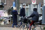 Amsterdam 30 november 2019
Eva Jinek met partner achter de kinderwagen.