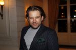 Amsterdam 25 november 2019
Boekpresentatie Victor Mids en Oscar Verpoort ( MINDFUCK) in het Amstel Hotel . Hans Kazan krijgt het eerste exemplaar. Ferri Somogyi