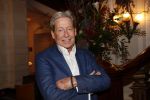 Amsterdam 25 november 2019
Boekpresentatie Victor Mids en Oscar Verpoort ( MINDFUCK) in het Amstel Hotel . Hans Kazan krijgt het eerste exemplaar.