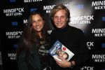 Amsterdam 25 november 2019
Boekpresentatie Victor Mis en Oscar Verport ( MINDFUCK) in het Amstel Hotel . Hans Kazan krijgt het eerste exemplaar. Jamie Westland (Di-Rect) kwam met zijn vriendin