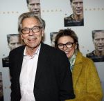 Amsterdam 2 december 2019
Boep presentatie Marco v Basten in de stadsschouwburg van Amsterdam. jan Mulder met zijn vrouw