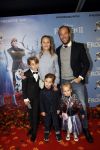 Amsterdam 16 november 2019
Premiere Frozen 2 in Tuschinski. Kimberley Klaver en partner Michel van den Bergh en zijn kinderen