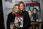 Amsterdam 3 december 2019
Presentatie Amsterdam XXXL in Momo. Lieke en Jetteke v Lexmond krijgen eerste exemplaar uit handen van mark Teurlings en Gimena