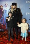 Amsterdam 16 november 2019
Premiere Frozen 2 in Tuschinski. Lucy Woesthoff met twee van haar kinderen