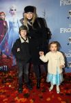 Amsterdam 16 november 2019
Premiere Frozen 2 in Tuschinski. Lucy Woesthoff met twee van haar kinderen