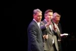 Amsterdam 2 december 2019
Boep presentatie Marco v Basten in de stadsschouwburg van Amsterdam. Jan Mulder reikt het eerste boek uit