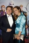 Amsterdam 16 november 2019
Premiere Frozen 2 in Tuschinski. martijn Krabbe met zijn vrouw Deborah en kinderen Achilles en Michelle