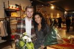 Beverwijk 23 november 2019
Opening winkel van Moise Trustfull in het centrum van Beverwijk.
Haar vader Orlando en moeder Quinty zijn natuurlijk aanwezig. Moise met vriend Kaj v d Voort