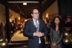 Beverwijk 23 november 2019
Opening winkel van Moise Trustfull in het centrum van Beverwijk.
Haar vader Orlando en moeder Quinty zijn natuurlijk aanwezig. Moise met de loco burgemeester