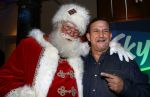 Amsterdam, 6 December 2019
Sky Radioâ€™s Christmas Tree For Charity met BN-ers
Najib Amhali en Kerstman Sky Radio