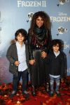 Amsterdam 16 november 2019
Premiere Frozen 2 in Tuschinski. Niama Amhali met haar zoons