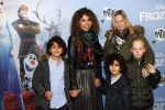 Amsterdam 16 november 2019
Premiere Frozen 2 in Tuschinski. Niama Amhali met haar zoons