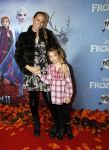Amsterdam 16 november 2019
Premiere Frozen 2 in Tuschinski. Nicolette Kluijver kwam met haar dochter