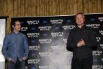 Amsterdam 25 november 2019
Boekpresentatie Victor Mids en Oscar Verpoort ( MINDFUCK) in het Amstel Hotel . Hans Kazan krijgt het eerdste exemplaar.