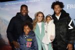 Amsterdam 16 november 2019
Premiere Frozen 2 in Tuschinski. Remy Bonjasky met vrouw en kinderen