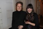 Amsterdam 25 november 2019
Boekpresentatie Victor Mids en Oscar Verpoort ( MINDFUCK) in het Amstel Hotel . Hans Kazan krijgt het eerste exemplaar. Spike met zijn vriendin Bella Hay
