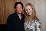 Amsterdam 25 november 2019
Boekpresentatie Victor Mids en Oscar Verpoort ( MINDFUCK) in het Amstel Hotel . Hans Kazan krijgt het eerste exemplaar. Steven Kazan met zijn vrouw Jamie Kames