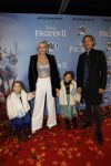 Amsterdam 16 november 2019
Premiere Frozen 2 in Tuschinski. Susanna Klibansky met man Louis en hun kinderen