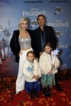 Amsterdam 16 november 2019
Premiere Frozen 2 in Tuschinski. Susanna Klibansky met man Louis en hun kinderen