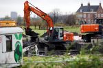 Amsterdam Ouderkerk aan de Amstel 29 november 2019
De staart van de bouw van het huis van Sven Kramer en Naomi v As is begonnen.