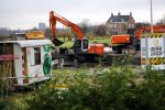 Amsterdam Ouderkerk aan de Amstel 29 november 2019
De staart van de bouw van het huis van Sven Kramer en Naomi v As is begonnen.