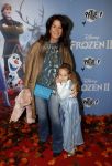 Amsterdam 16 november 2019
Premiere Frozen 2 in Tuschinski. Tanja Bamberger met kleindochter