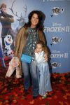 Amsterdam 16 november 2019
Premiere Frozen 2 in Tuschinski. Tanja Bamberger met kleindochter