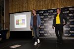 Amsterdam 25 november 2019
Boekpresentatie Victor Mids en Oscar Verpoort ( MINDFUCK) in het Amstel Hotel . Hans Kazan krijgt het eerdste exemplaar.