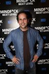 Amsterdam 25 november 2019
Boekpresentatie Victor Mids en Oscar Verpoort ( MINDFUCK) in het Amstel Hotel . Hans Kazan krijgt het eerdste exemplaar.
