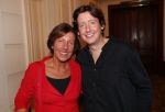 Amsterdam 25 november 2019
Boekpresentatie Victor Mis en Oscar Verport ( MINDFUCK) in het Amstel Hotel . Hans Kazan krijgt het eerste exemplaar. Wendy Kazan met haar zoon Steven
