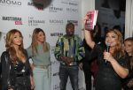 Amsterdam 3 december 2019
Presentatie Amsterdam XXXL in Momo. Yesim Candan geeft het eerste boek aan Olcay en Dulce Gulsen en Fernando Halman