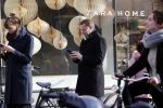 Amsterdam 25 november 2020
Albert Verlinde doet boodschappen met mondkapje