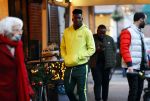 Amsterdam 10 december 2020
Andre Onana met vrienden op de cornelis schuytstraat