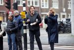 Amsterdam 9 december 2020
Bert Koenders met (een) vriendin op straat in Amsterdam zuid