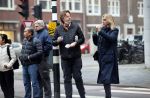 Amsterdam 9 december 2020
Bert Koenders met (een) vriendin op straat in Amsterdam zuid