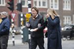 Amsterdam 9 december 2020
Bert Koenders met (een) vriendin op straat in Amsterdam zuid