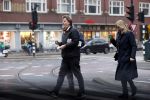 Amsterdam 9 december 2020
Bert Koenders met (een) vriendin op straat in Amsterdam zuid