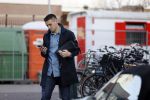 Amsterdam 22 november 2020
Dusan tadic met telefoon oip straat