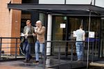 Den Haag Schiphol en Hilversum
Frank Jansen en zijn partneer Rogier Smit rijden van hun huis in Den Haag naar RTL in Hilversum waar ze een gesprek hebben met Peter v d Vorst van RTL