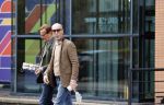 Den Haag Schiphol en Hilversum
Frank Jansen en zijn partneer Rogier Smit rijden van hun huis in Den Haag naar RTL in Hilversum waar ze een gesprek hebben met Peter v d Vorst van RTL