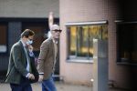 Den Haag Schiphol en Hilversum
Frank Jansen en zijn partneer Rogier Smit rijden van hun huis in Den Haag naar RTL in Hilversum waar ze een gesprek hebben met Peter v d Vorst van RTL